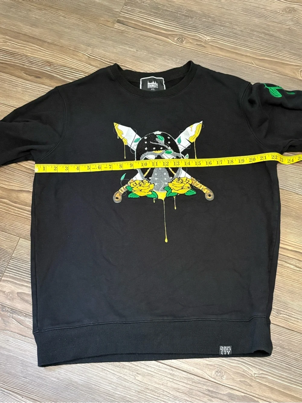 Denimicity Black Graphic Crewneck Sweatshirt XXL - Hockey Mask & Roses